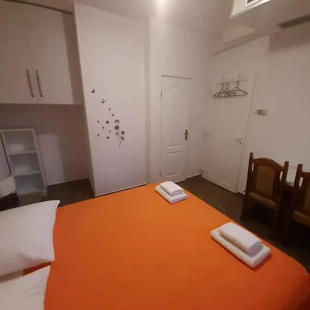 Renata Casa de hóspedes