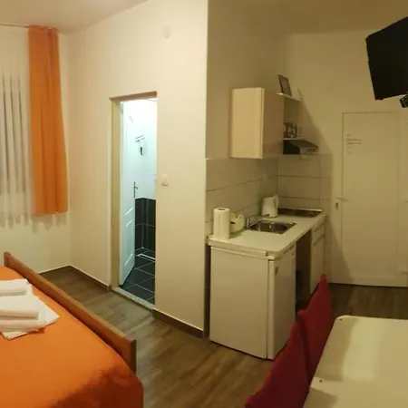 Renata Casa de hóspedes